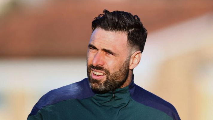 FLORENCE, ITALY - MARCH 23: Salvatore Sirigu looks on during an Italy training session at Centro Tecnico Federale di Coverciano on March 23, 2021 in Florence, Italy. (Photo by Claudio Villa/Getty Images) Gazzetta: “Napoli, Sirigu ha svolto le visite mediche. La scelta fra lui e Meret per il Verona” - immagine 1