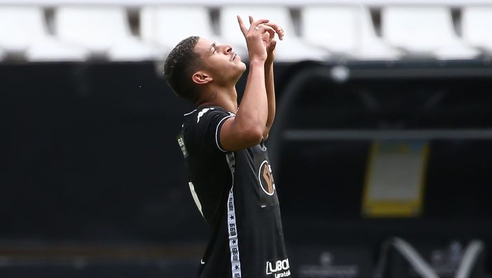 RIO DE JANEIRO, BRAZIL - JUNE 28: Luis Henrique of Botafogo celebrates his goal during the match between Botafogo and Cabofriense as part of the Carioca State Championship at Nilton Santos Stadium (aka Engenhao Stadium) on June 28, 2020 in Rio de Janeiro, Brazil. The match is played behind closed doors and further precautionary measures against the coronavirus (COVID - 19) Pandemic. (Photo by Buda Mendes/Getty Images) Calciomercato Toro, dal Brasile: “Luís Henrique accetta l’offerta del Flamengo” - immagine 1