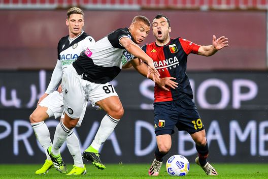 Goran Pandev, Genoa, Sebastien De Maio, Udinese (Getty Images) Goran Pandev, Genoa, Sebastien De Maio, Udinese (Getty Images)