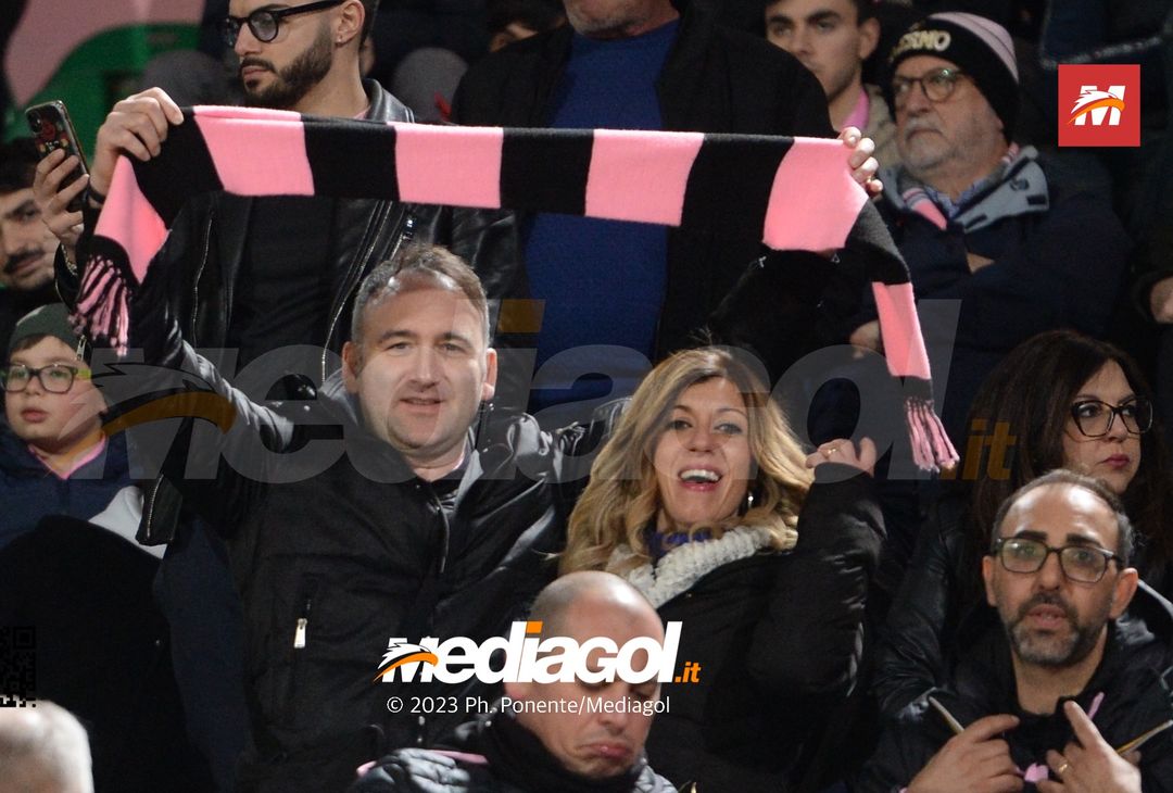 FOTOTIFO Palermo-Modena 5-2, gli scatti ai tifosi al “Renzo Barbera” (Gallery) - immagine 20