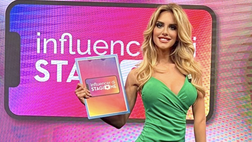 Michela Persico, tacchi e super stacco di gamba: il vestitino sexy incanta i fan