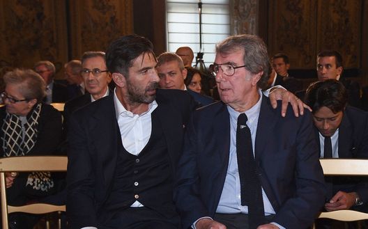 Buffon e Zoff nel 2018 (Photo by Claudio Villa/Getty Images) Buffon e Zoff nel 2018 (Photo by Claudio Villa/Getty Images)