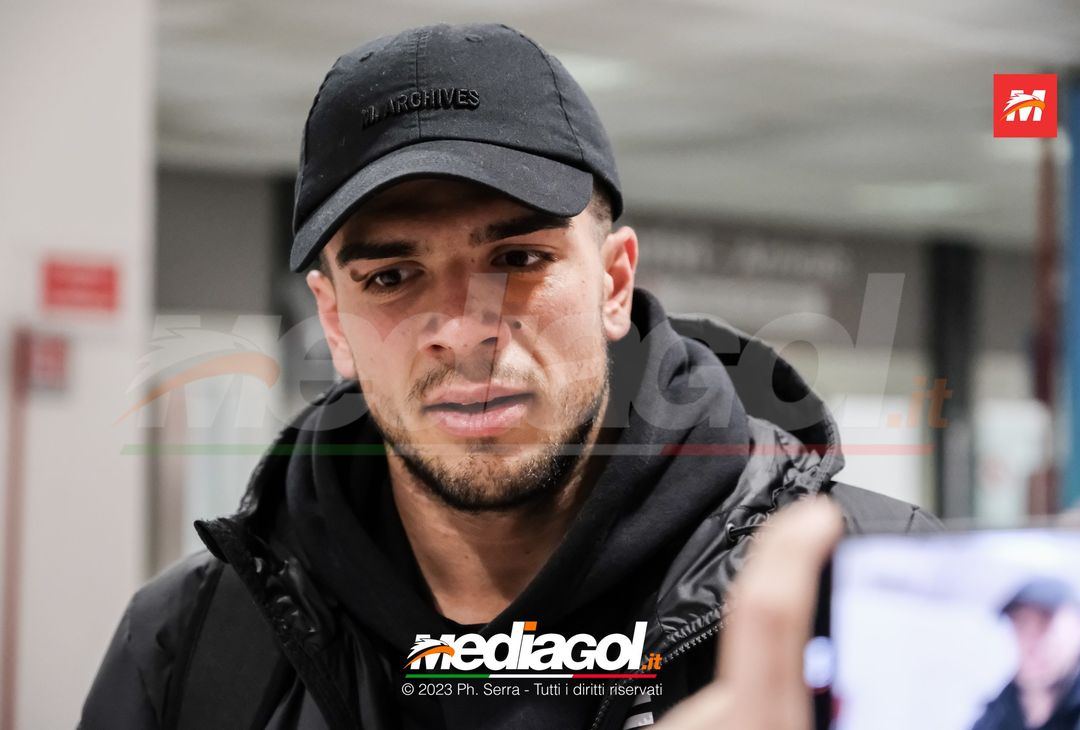 FOTO PALERMO, Aurelio arriva all’aeroporto Falcone e Borsellino di Palermo (Gallery) - immagine 8