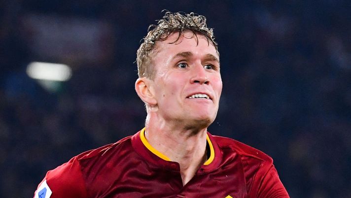 Roma, Sky: “Da Cristante in difesa a Solbakken: le prove in vista dell’Inter” Roma, Sky: “Da Cristante in difesa a Solbakken: le prove in vista dell’Inter” - immagine 1