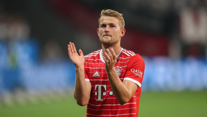 FRANKFURT AM MAIN, GERMANY - AUGUST 05: Matthijs de Ligt of FC Bayern München reacts after the Bundesliga match between Eintracht Frankfurt and FC Bayern München at Deutsche Bank Park on August 05, 2022 in Frankfurt am Main, Germany. (Photo by Christian Kaspar-Bartke/Getty Images) FRANKFURT AM MAIN, GERMANY - AUGUST 05: Matthijs de Ligt of FC Bayern München reacts after the Bundesliga match between Eintracht Frankfurt and FC Bayern München at Deutsche Bank Park on August 05, 2022 in Frankfurt am Main, Germany. (Photo by Christian Kaspar-Bartke/Getty Images)