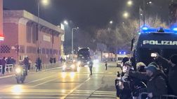 VIDEO – Milan-Cagliari, pullman rossonero arrivato a ‘San Siro’ | PM News