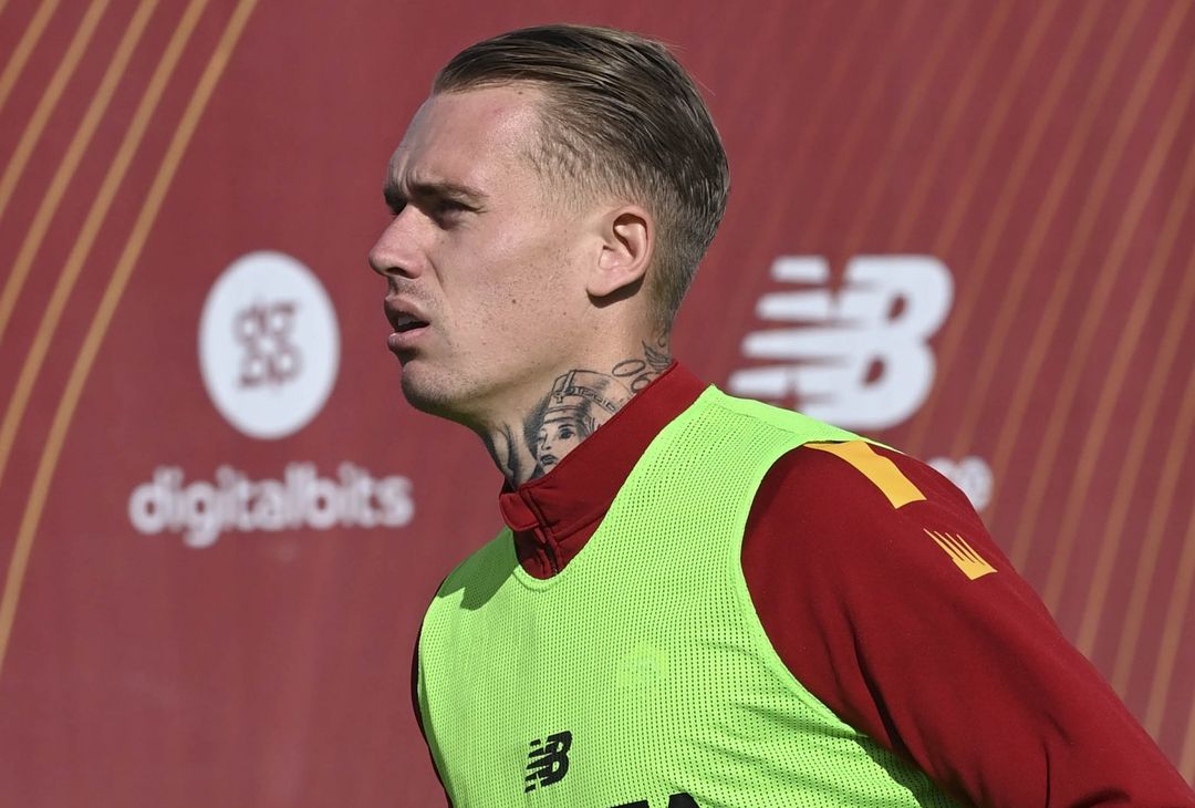 Trigoria, ripresa in vista del Betis: Karsdorp con il gruppo – FOTO GALLERY - immagine 51