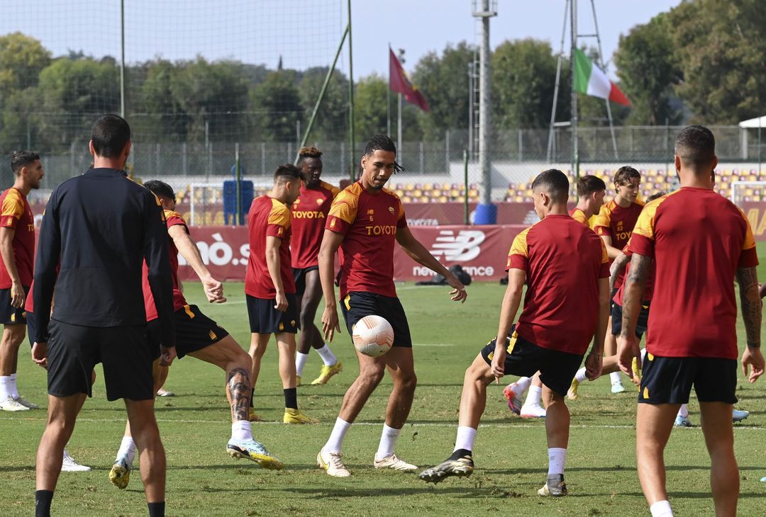 Roma, l’ultimo allenamento prima della partenza per la Spagna – FOTO GALLERY - immagine 9