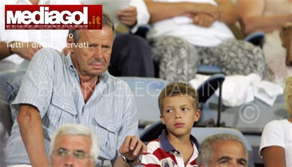 Maurizio Zamparini con il figlio Armando nella stagione 2008/2009 (Giattino/Mediagol) Maurizio Zamparini con il figlio Armando nella stagione 2008/2009 (Giattino/Mediagol)