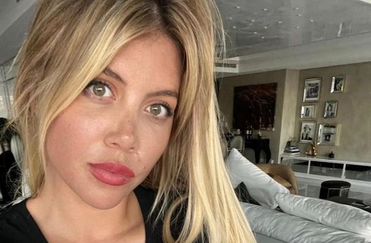 Wanda Nara incuriosisce i fan con un messaggio: “Che notizia! Ho voglia di raccontarla” - immagine 1