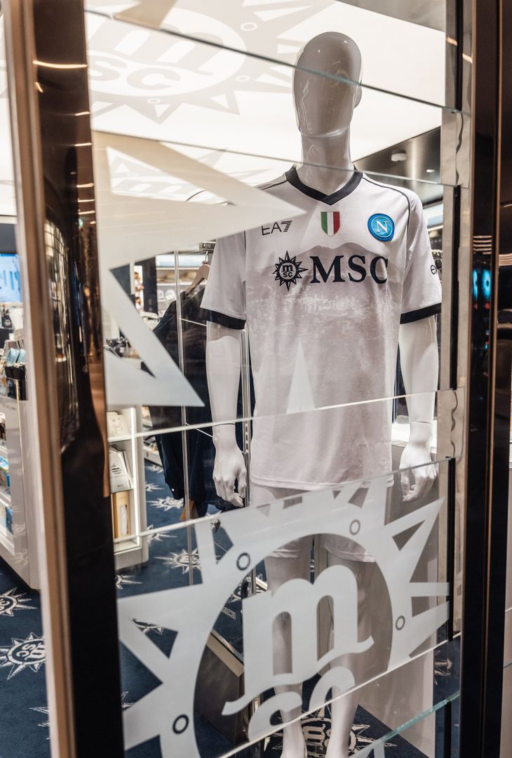 GALLERY Nasce un nuovo store del Napoli… sulla nave da crociera Msc! - immagine 5