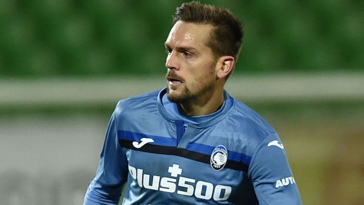 during the Serie A match between Spezia Calcio and Atalanta BC at Stadio Alberto Picco on November 21, 2020 in La Spezia, Italy. DAI CAMPI – Novità per Toloi! Pedro, Lukaku, Spinazzola, Gervinho, Ansaldi, Deulofeu… - immagine 1