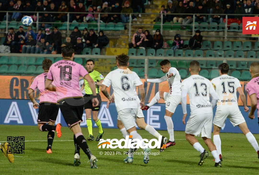 FOTO Palermo-Cosenza 0-0, 32ª giornata di Serie B 2022-2023 (La Gallery) - immagine 4