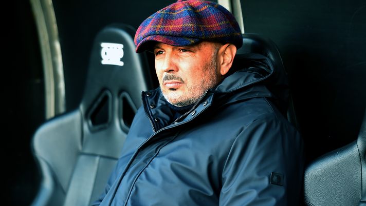 GENOA, ITALY - NOVEMBER 22: Sinisa Mihajlovic head coach of Bologna FC during the Serie A match between UC Sampdoria and Bologna FC at Stadio Luigi Ferraris on November 22, 2020 in Genoa, Italy. (Photo by Paolo Rattini/Getty Images) 
