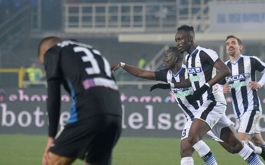 BERGAMO, ITALY - DECEMBER 11: Seko Mohamed Fofana (R) of Udinese Calcio celenrates after scoring his team's second goal during the Serie A match between Atalanta BC and Udinese Calcio at Stadio Atleti Azzurri d'Italia on December 11, 2016 in Bergamo, Italy. (Photo by Dino Panato/Getty Images) BERGAMO, ITALY - DECEMBER 11: Seko Mohamed Fofana (R) of Udinese Calcio celenrates after scoring his team's second goal during the Serie A match between Atalanta BC and Udinese Calcio at Stadio Atleti Azzurri d'Italia on December 11, 2016 in Bergamo, Italy. (Photo by Dino Panato/Getty Images)