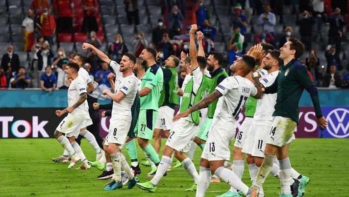 MUNICH, GERMANY - JULY 02: Players of Italy celebrate after victory in the UEFA Euro 2020 Championship Quarter-final match between Belgium and Italy at Football Arena Munich on July 02, 2021 in Munich, Germany. (Photo by Claudio Villa/Getty Images) 