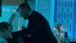 VIDEO – Roma, Curci nostalgico: canta l’inno a squarciagola durante una cerimonia