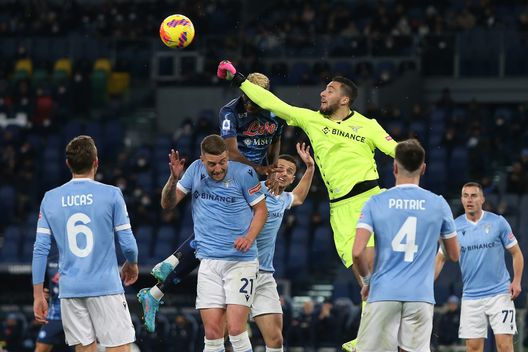 Lazio-Napoli 1-2, Insigne e Fabian portano gli azzurri in vetta dopo un pazzo finale- immagine 2