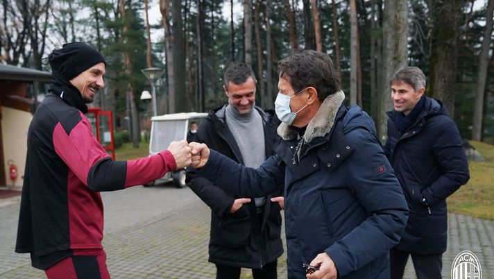 Fabio Capello a Milanello saluta Zlatan Ibrahimovic (acmilan.com) 