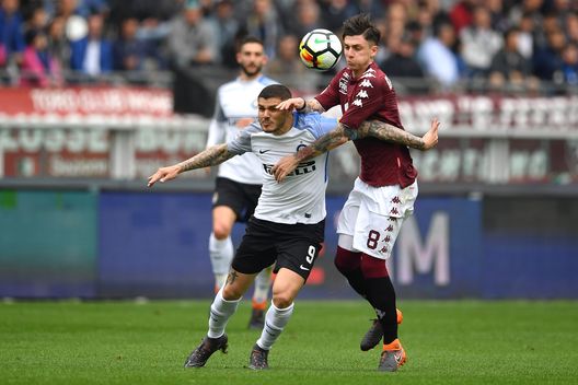 TURIN, ITALY - APRIL 08: Daniele Baselli (R) of Torino FC competes with Mauro Icardi of FC Internazionale during the Serie A match between Torino FC and FC Internazionale at Stadio Olimpico di Torino on April 8, 2018 in Turin, Italy. (Photo by Valerio Pennicino/Getty Images) TURIN, ITALY - APRIL 08: Daniele Baselli (R) of Torino FC competes with Mauro Icardi of FC Internazionale during the Serie A match between Torino FC and FC Internazionale at Stadio Olimpico di Torino on April 8, 2018 in Turin, Italy. (Photo by Valerio Pennicino/Getty Images)
