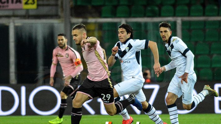 PALERMO, ITALY - FEBRUARY 15: George Puscas (L) of Palermo is challenged by Sandro Tonali of Brescia during the Serie B match between US Citta di Palermo and Brescia at Stadio Renzo Barbera on February 15, 2019 in Palermo, Italy. (Photo by Getty Images/Getty Images)  PALERMO, ITALY - FEBRUARY 15: George Puscas (L) of Palermo is challenged by Sandro Tonali of Brescia during the Serie B match between US Citta di Palermo and Brescia at Stadio Renzo Barbera on February 15, 2019 in Palermo, Italy. (Photo by Getty Images/Getty Images)