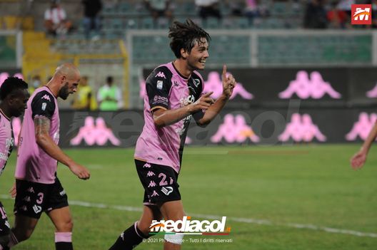 Palermo.Calcio Campionato Serie C Palermo Latina..Nella foto gol ed esultanza di Soleri Ph.Alessandro Fucarini Palermo.Calcio Campionato Serie C Palermo Latina..Nella foto gol ed esultanza di Soleri Ph.Alessandro Fucarini