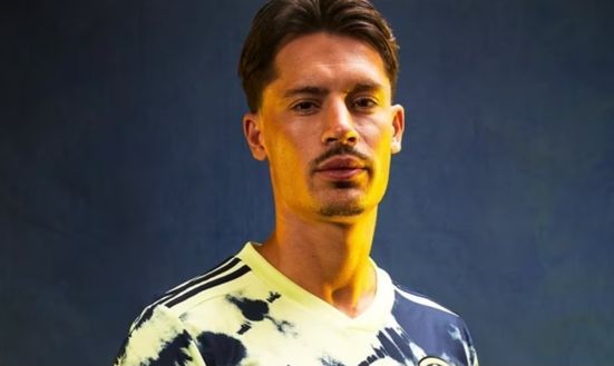 Un intoppo dopo l’altro, il Leeds e le sue divise maledette: introvabili?- immagine 2