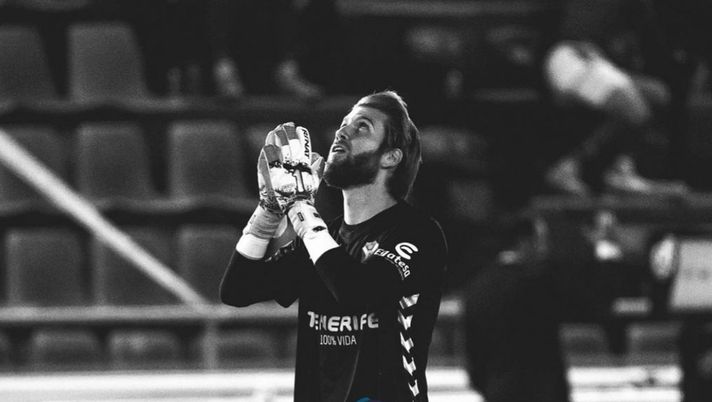 Tenerife, il portiere Adrian Ortolà Tenerife, il portiere Adrian Ortolà