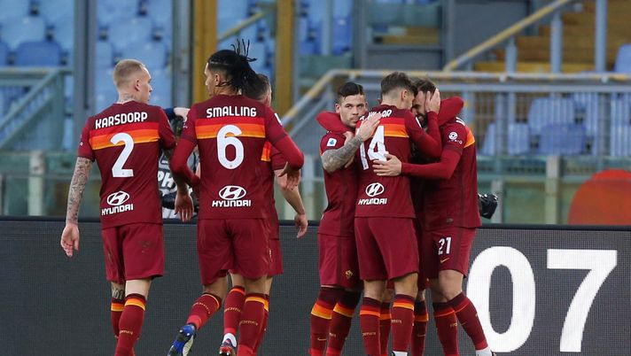 Roma, abbraccio squadra Roma, abbraccio squadra