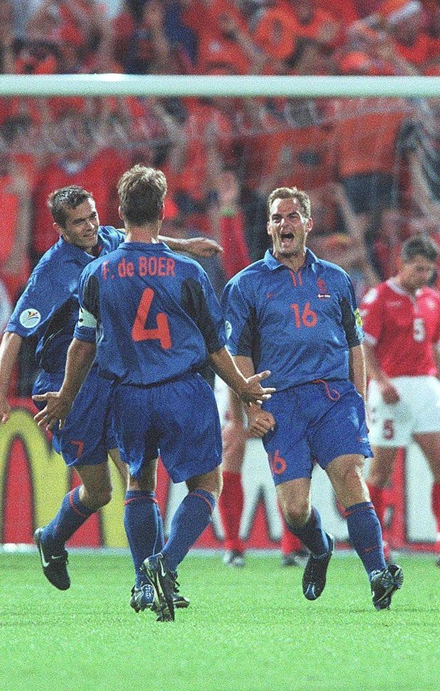 (Photo by Martin Rose/Bongarts/Getty Images) (Photo by Martin Rose/Bongarts/Getty Images)