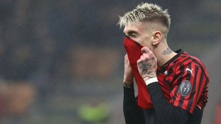 MILAN, ITALY - FEBRUARY 17: Samuel Castillejo of AC Milan reacts to a missed chance during the Serie A match between AC Milan and Torino FC at Stadio Giuseppe Meazza on February 17, 2020 in Milan, Italy. (Photo by Marco Luzzani/Getty Images) FLASH – Infortunio Castillejo, l’esito degli esami: c’è lesione muscolare, i tempi di recupero - immagine 1