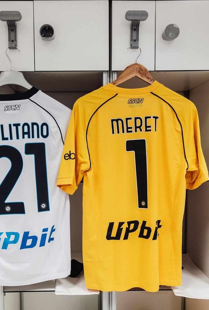 GALLERY Tutto pronto all’Unipol Domus: scelta la maglia che indosserà il Napoli - immagine 4