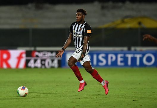  ASCOLI PICENO, ITALY - JULY 31: Andreaw Gravillon of Ascoli Calcio in action the Serie B match between Ascoli Calcio and Benevento Calcio at Stadio Cino e Lillo Del Duca on July 31, 2020 in Ascoli Piceno, Italy. (Photo by Giuseppe Bellini/Getty Images for Lega Serie B) 