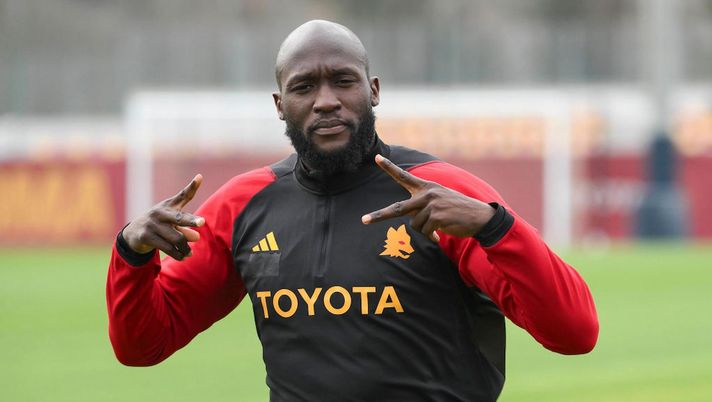 Libero stronca Lukaku: “Gigante con le piccole, danno con le grandi. Non ha attributi” - immagine 1
