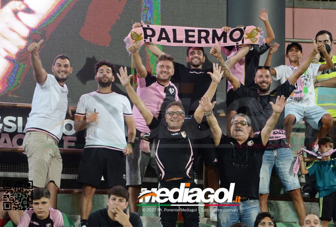 FOTOTIFO, Palermo-Ascoli 2-3: i tifosi allo stadio “Renzo Barbera” (Gallery) - immagine 39
