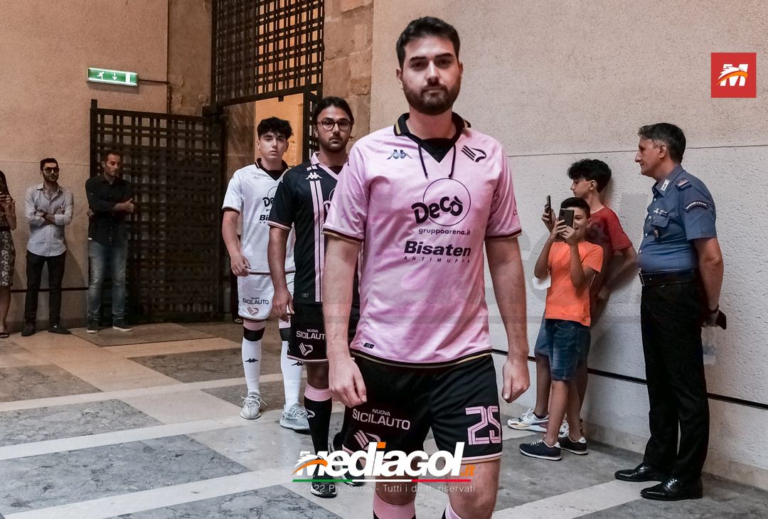 FOTO PALERMO, presentazione nuove maglie gara Palermo 2022/2023 (Gallery) - immagine 32