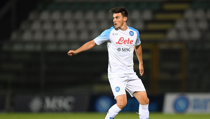 CASTEL DI SANGRO, ITALY - JULY 31: Eljif Elmas of Napoli during the Pre-season Friendly match between SSC Napoli and Mallorca on July 31, 2022 in Castel di Sangro, Italy. (Photo by SSC NAPOLI/SSC NAPOLI via Getty Images) Il Lione dopo la cessione di Paquetà si fionderà su Elmas: la trattativa – TMW - immagine 1