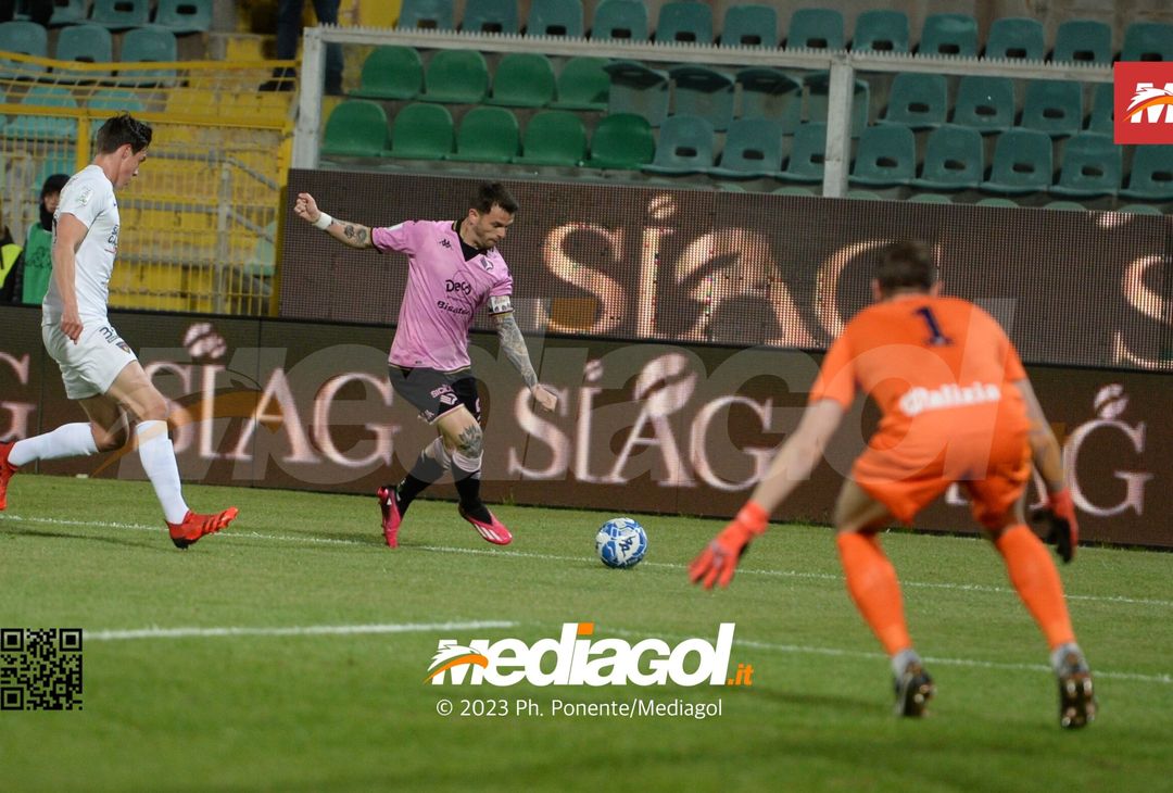 FOTO Palermo-Cosenza 0-0, 32ª giornata di Serie B 2022-2023 (La Gallery) - immagine 25