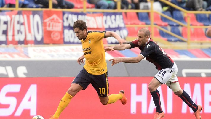 BOLOGNA, ITALY - APRIL 15: Alessio Cerci of Hellas Verona FC in action during the serie A match between Bologna FC and Hellas Verona FC at Stadio Renato Dall'Ara on April 15, 2018 in Bologna, Italy.  (Photo by Mario Carlini / Iguana Press/Getty Images)  BOLOGNA, ITALY - APRIL 15: Alessio Cerci of Hellas Verona FC in action during the serie A match between Bologna FC and Hellas Verona FC at Stadio Renato Dall'Ara on April 15, 2018 in Bologna, Italy.  (Photo by Mario Carlini / Iguana Press/Getty Images)