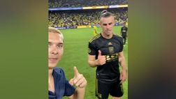 VIDEO MLS, tifoso fa invasione di campo e insegue Bale per un selfie: arrestato