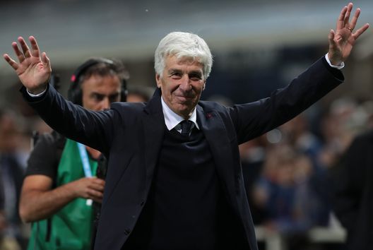 BERGAMO, ITALY - OCTOBER 02: Atalanta BC coach Gian Piero Gasperini celebrates victory at the Serie A match between Atalanta BC and ACF Fiorentina at Gewiss Stadium on October 02, 2022 in Bergamo, Italy. (Photo by Emilio Andreoli/Getty Images) Difesa inguardabile: la Fiorentina resta ancora a terra- immagine 2