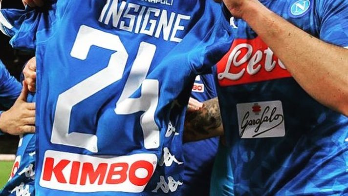 Ghoulam mostra solidale la maglia di Insigne su Instagram, il capitano azzurro apprezza: &#8220;Grazie fraté&#8221; &#8211; FOTO 