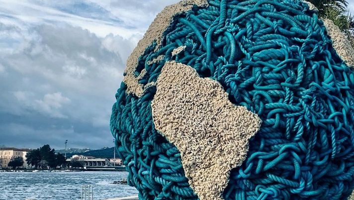 Liquido infiammabile e cocaina sugli spalti del derby sardo: arrestato un quarantenne - immagine 1