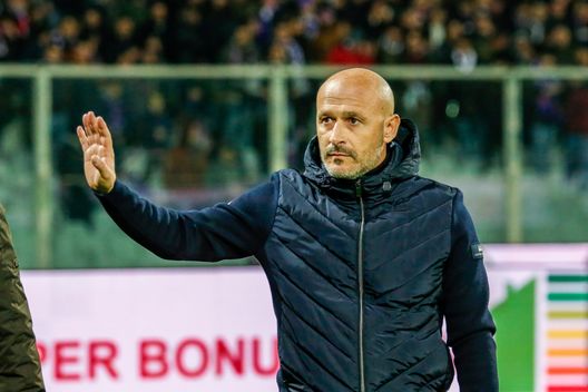 GERMOGLI PH: 4 GENNAIO 2023 FIRENZE STADIO ARTEMIO FRANCHI SERIE A FIORENTINA VS MONZA NELLA FOTO MISTER VINCENZO ITALIANO Italiano: “Espulsione ha rovinato spettacolo. Noi bravi a tenere viva la gara”- immagine 2