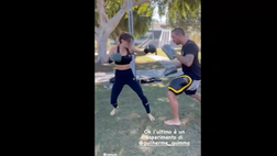 VIDEO / Con i guantoni è una furia: Elisabetta Canalis scatenata
