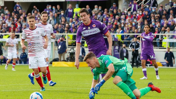 GERMOGLI PH: 24 OTTOBRE 2021 FIRENZE STADIO ARTEMIO FRANCHI SERIE A FIORENTINA VS CAGLIARI NELLA FOTO VLAHOVIC L’Unione Sarda demolisce il Cagliari: “La Fiorentina dilaga, pessima prova” - immagine 1