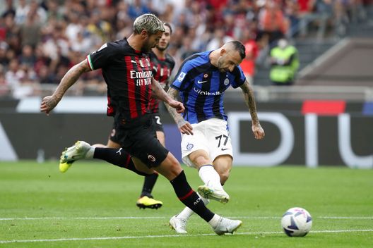 (Photo by Marco Luzzani/Getty Images) Leao inventa, Maignan salva: il derby è rossonero!- immagine 2