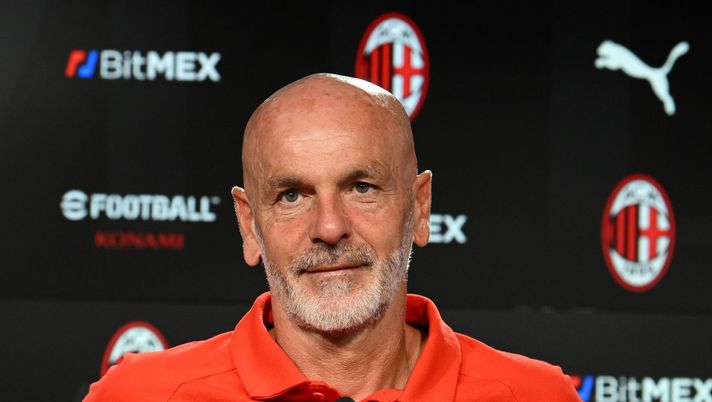 Stefano Pioli, allenatore del Milan, in conferenza stampa (Getty Images)