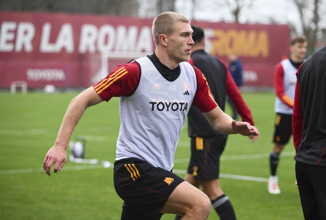 Roma in campo dopo il ko contro l’Inter: nel mirino c’è il Feyenoord – FOTOGALLERY - immagine 25