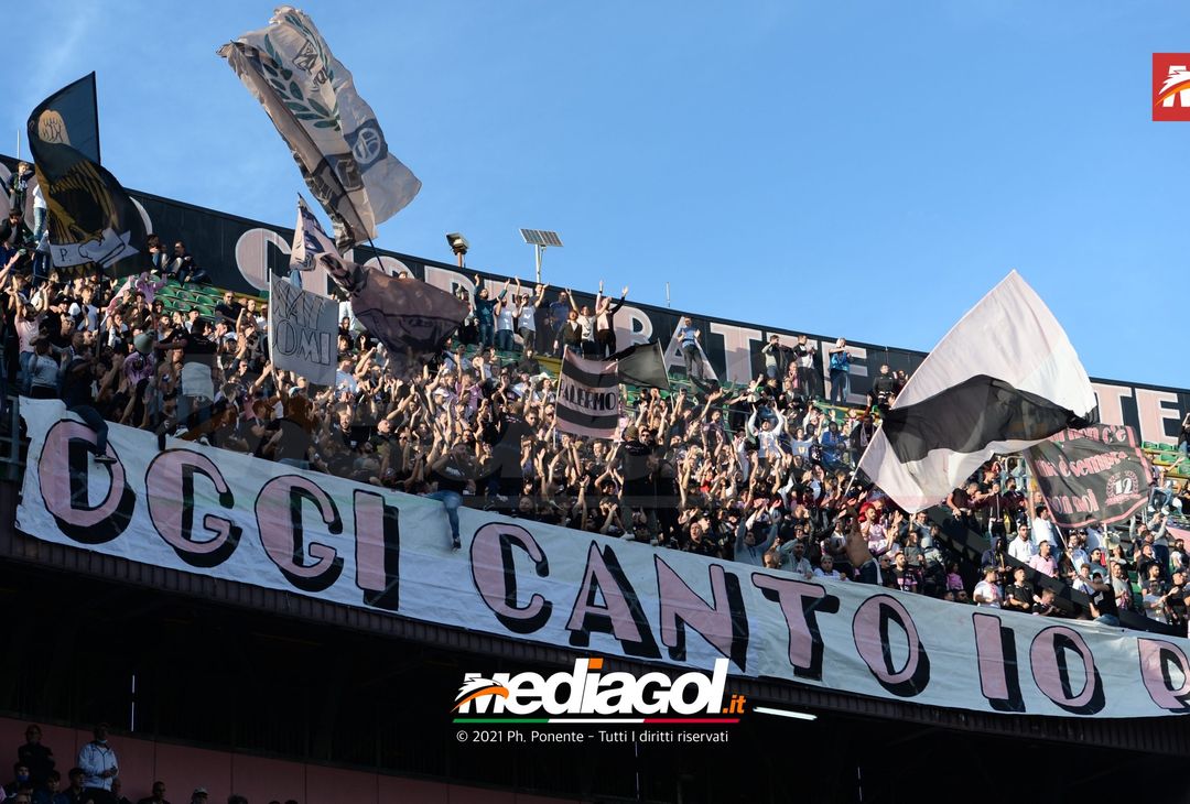 FOTO, i tifosi allo stadio per Palermo – Potenza 2-0 (Gallery) - immagine 80